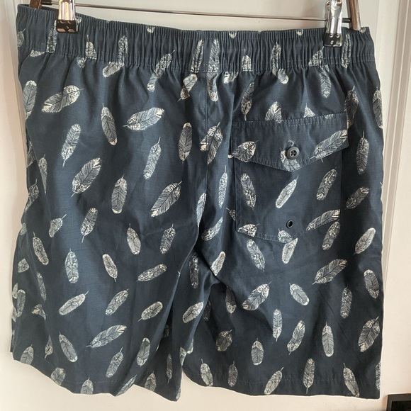 Goodthreads - Drawstring Elastic Waist Swim Trunks - Blue - Men’s Size Medium - Picture 5 of 10